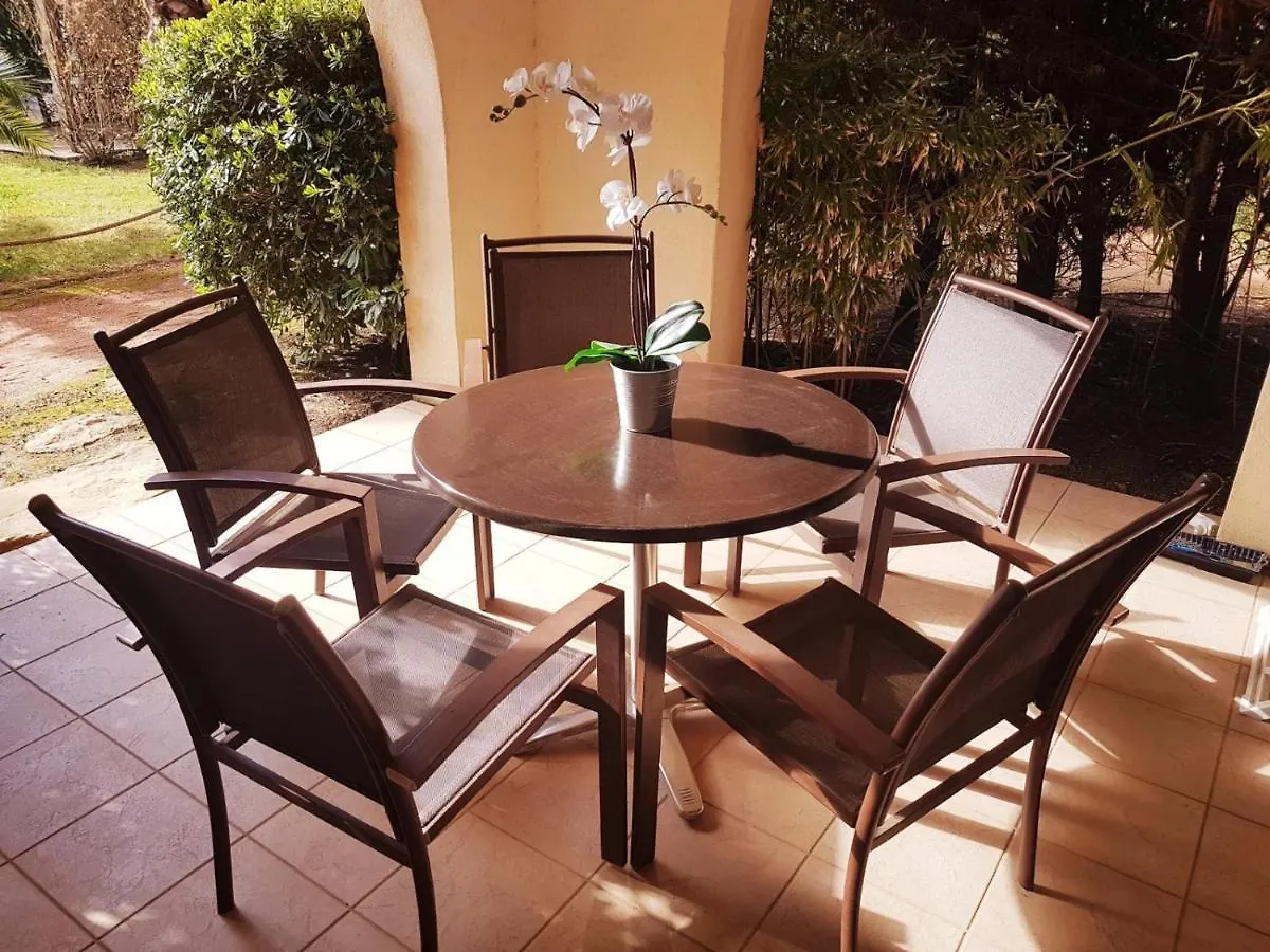 Les Ecrins De La Badine - Hameaux Apartment Hyeres