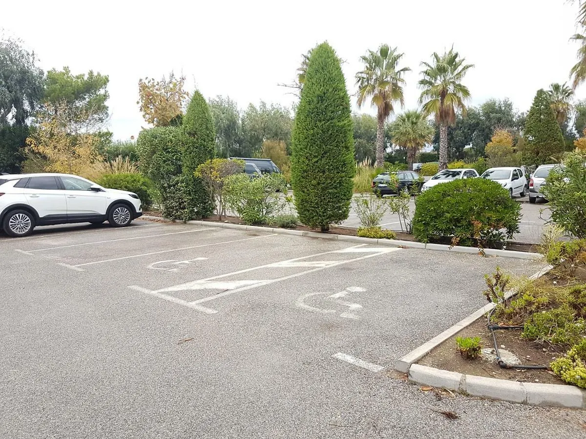 Les Ecrins De La Badine - Hameaux Apartment Hyeres 0*,